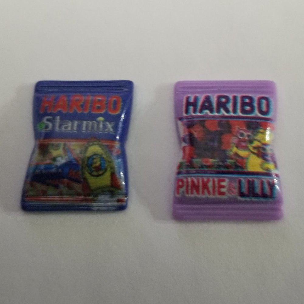 3FOR$50 - 2 miniatures (bags of snacks) - NEW